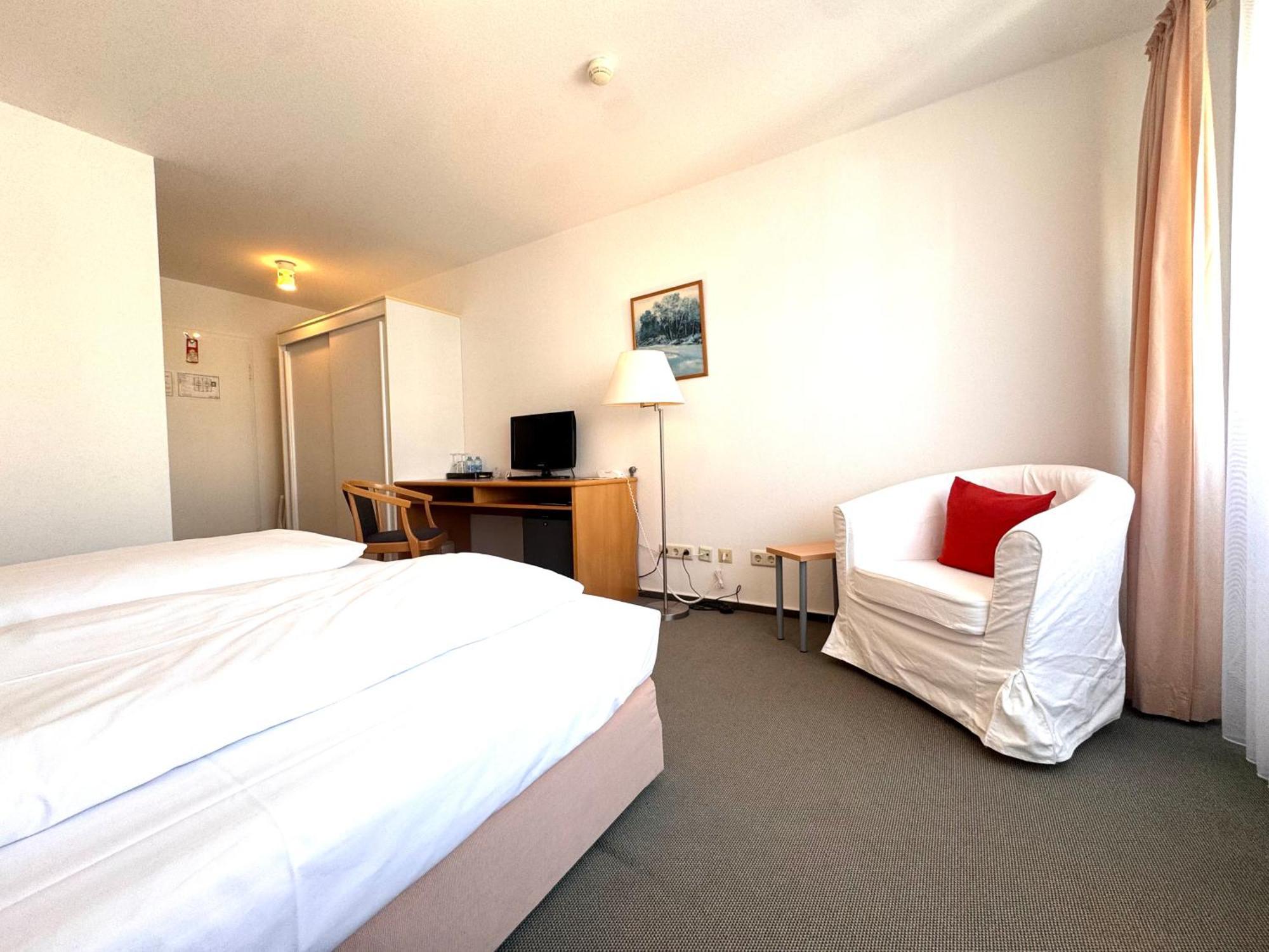Kirchers Park & Wellnesshotel Kaiserstuhl Garni Endingen am Kaiserstuhl Екстериор снимка