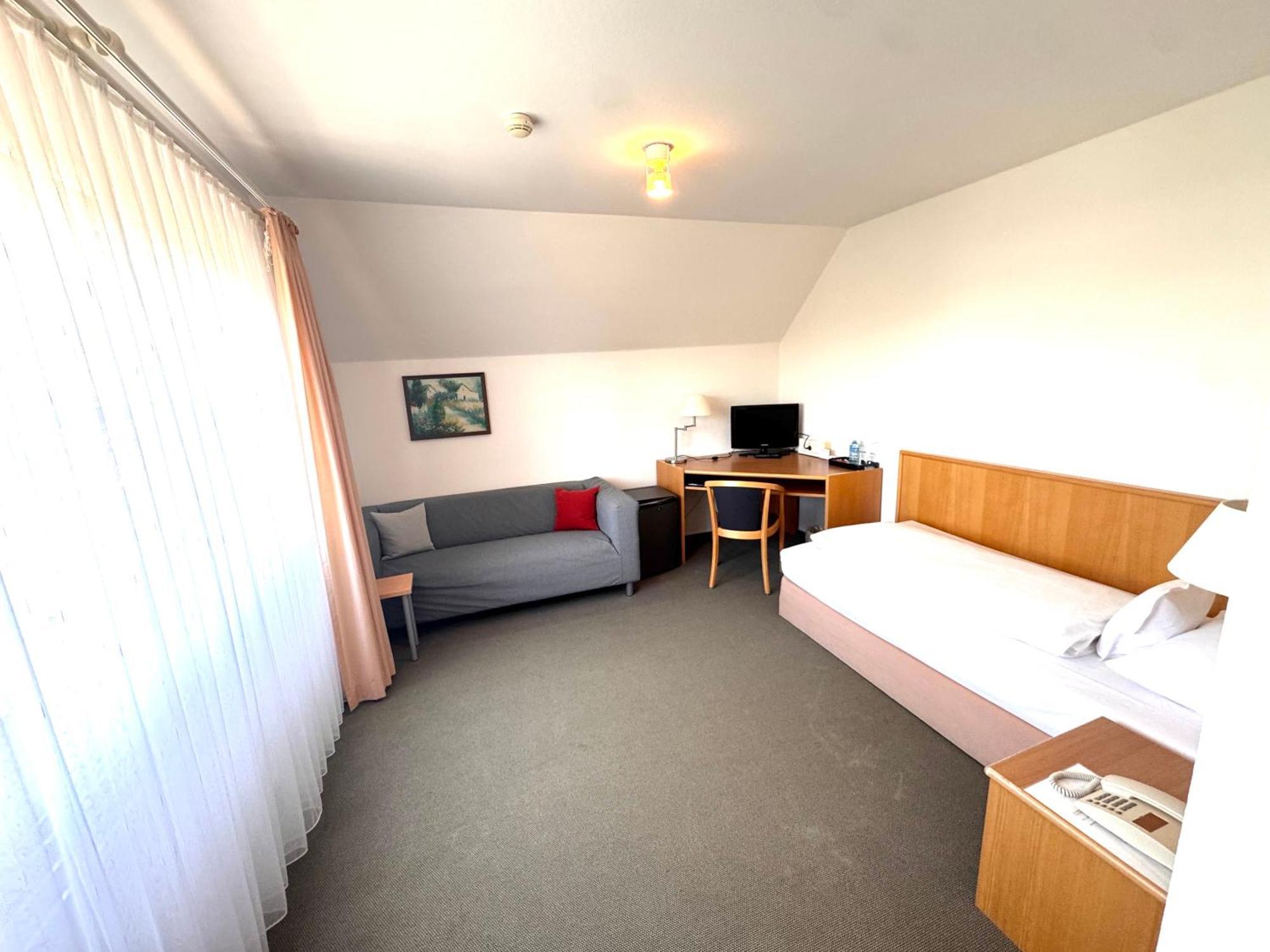 Kirchers Park & Wellnesshotel Kaiserstuhl Garni Endingen am Kaiserstuhl Екстериор снимка